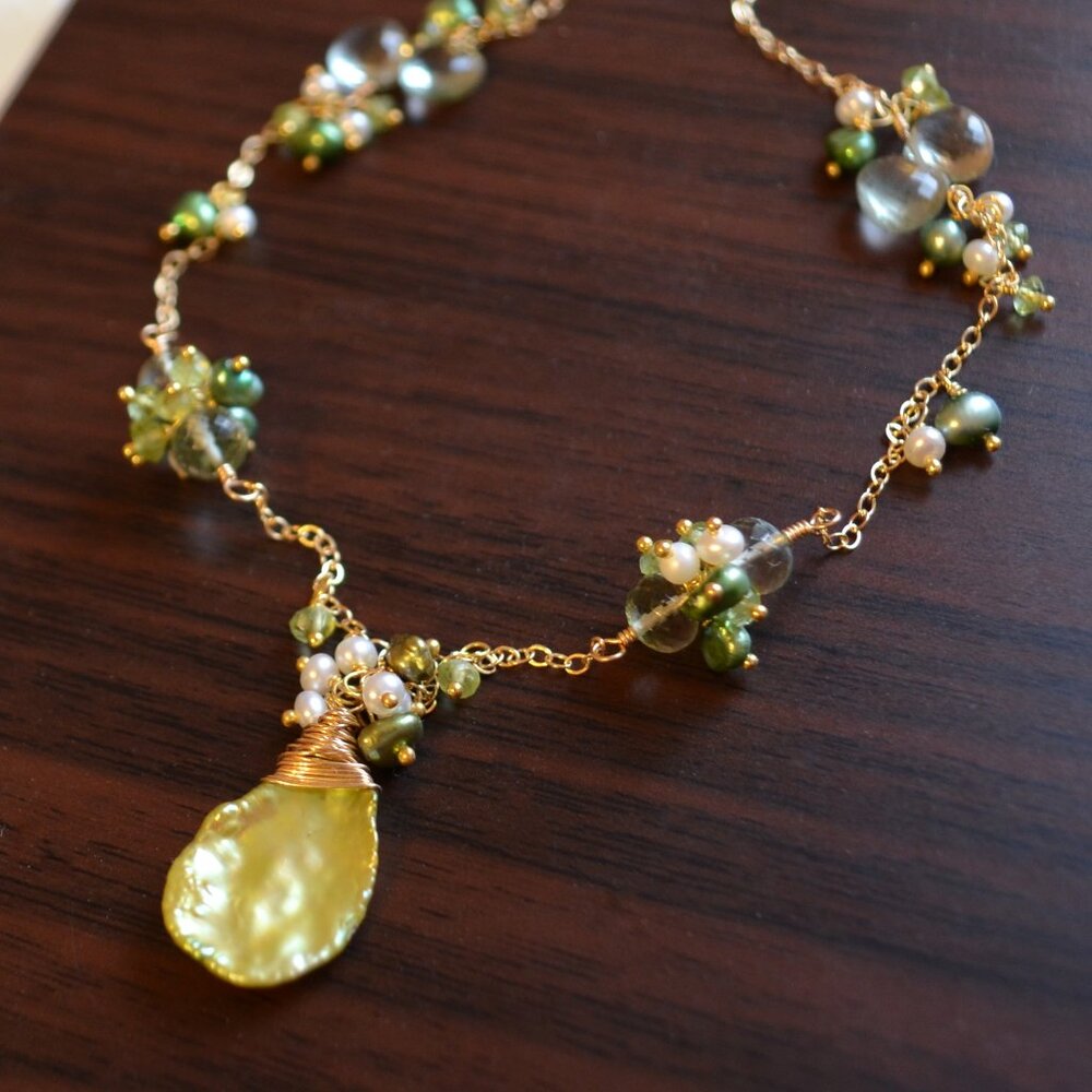 Green Amethyst and Pearl Necklace in Gold